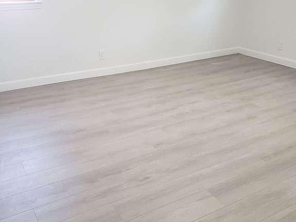 5th image of 14608 28th Ave Floor 1