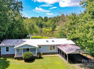 150 Navaho Trl, Rutherfordton, NC 28139