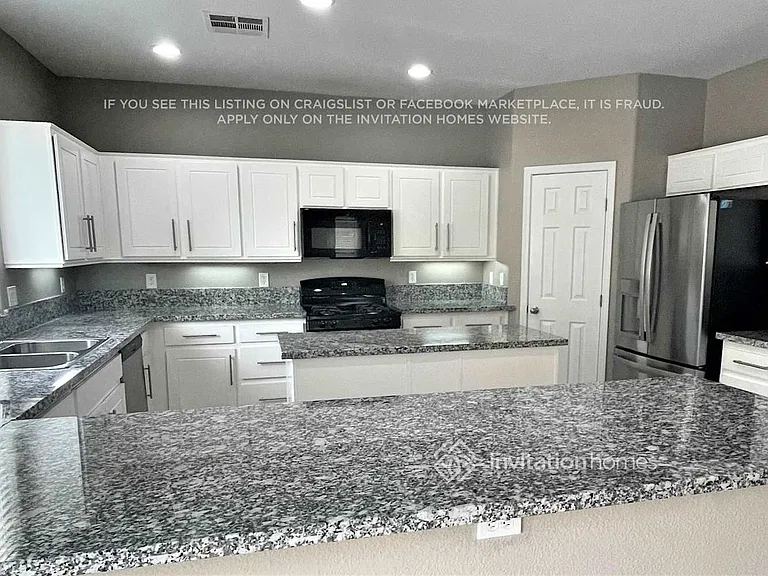 4930 Scholl Canyon Ave — Photo 4