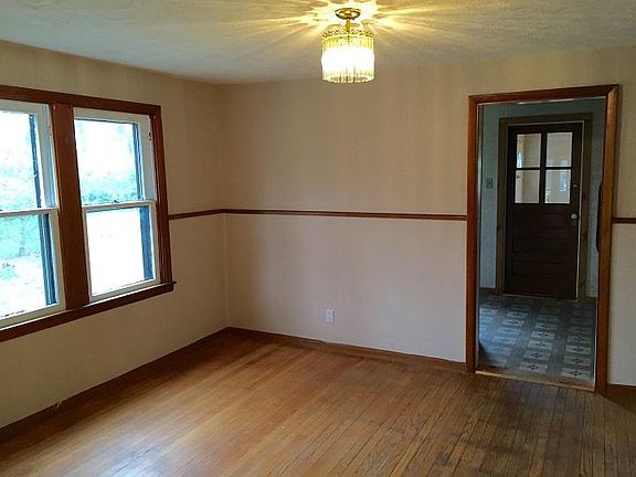 4th image of 3838 N Sadlier Dr