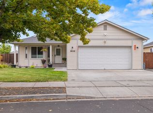 5656 Mickshelly Cir, Klamath Falls, OR 97603