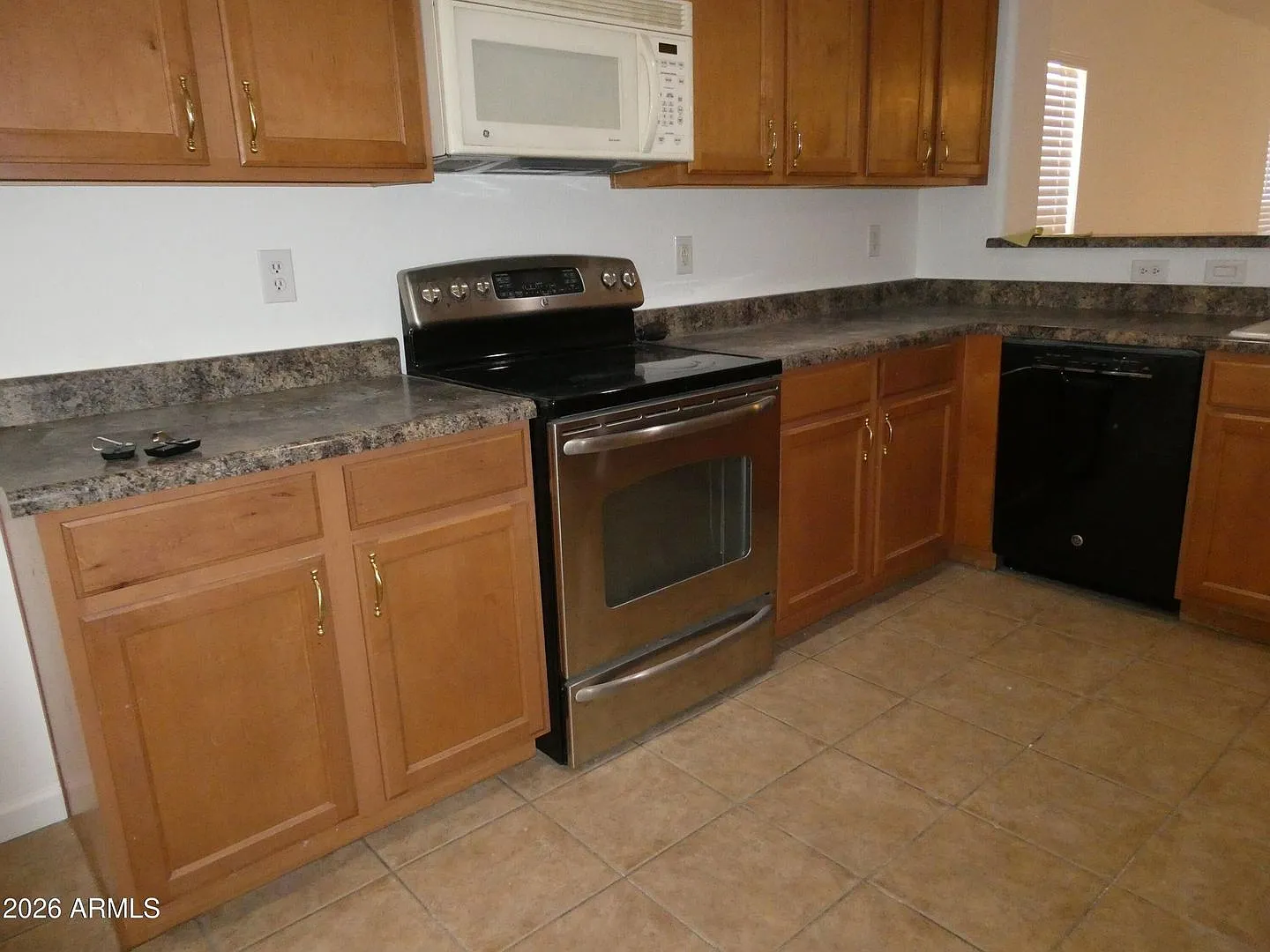 Ready to move-in 3 Bedroom 2 Bath Youngtown Home! — Photo 3