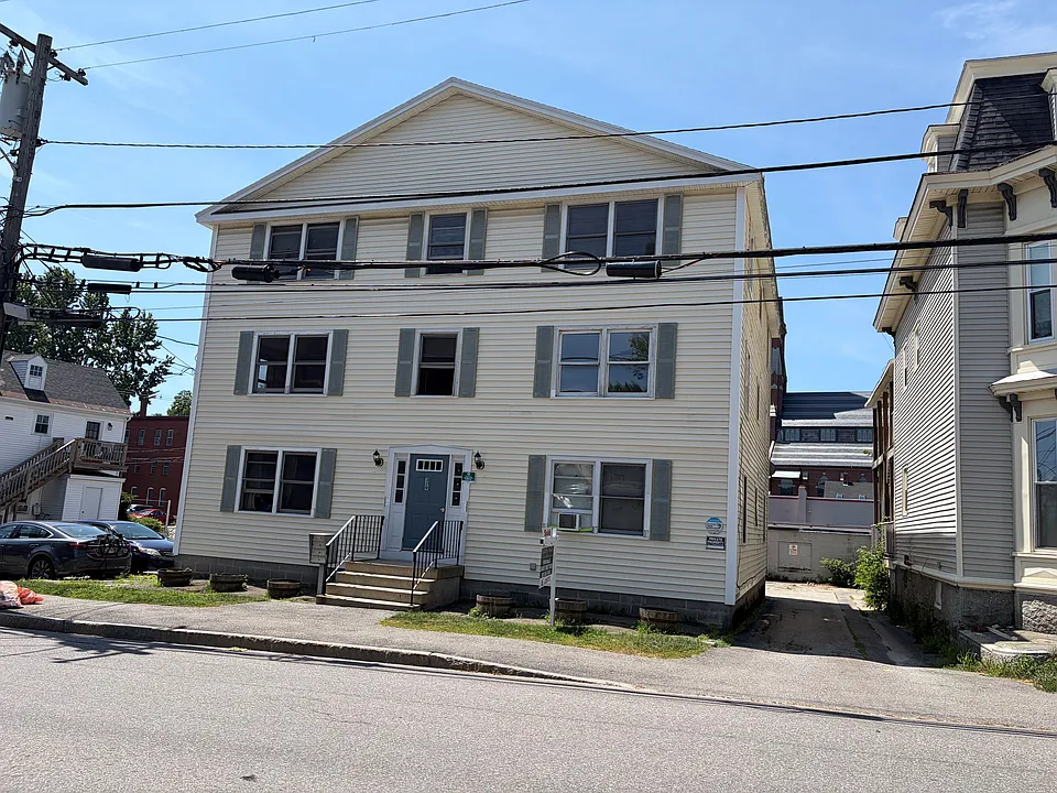329 Main St #201