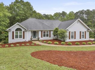 180 Vista Ln, Tyrone, GA 30290