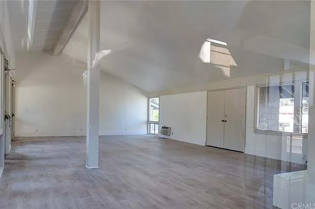 262 Streamwood — Photo 94