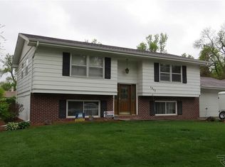 1517 E Spearfish Dr, Brandon, SD 57005