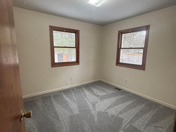 5th image of 6541 Clearbrook Dr