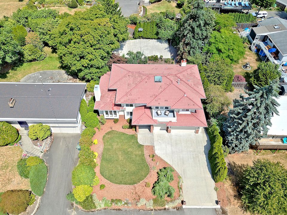 2nd image of 5846 NE 180th St