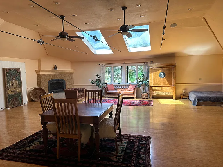 2376 Old Topanga Canyon Rd — Photo 14