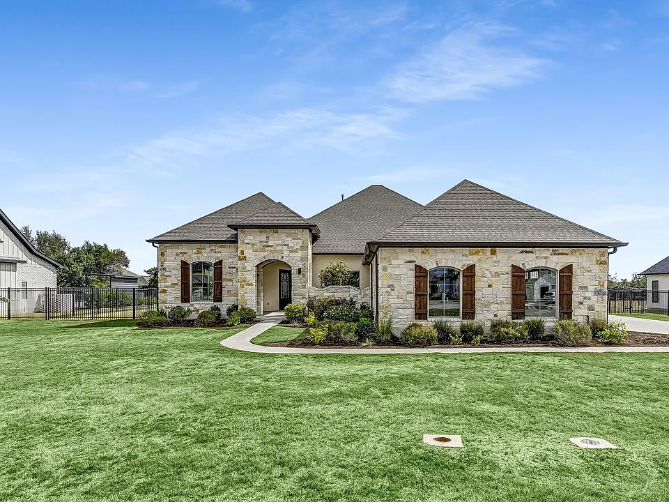 227 Dally Ct