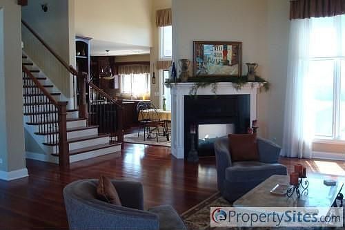 5th image of 8680 Huckins Dr