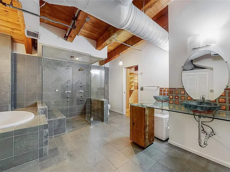 1720 Wynkoop St #411 — Photo 25