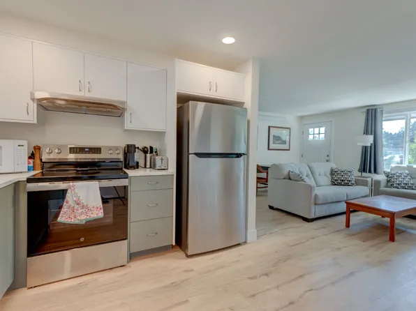 0809-1172 SW Swantown Rd, 1172 SW Swantown Ave APT A2, Oak Harbor, WA 98277