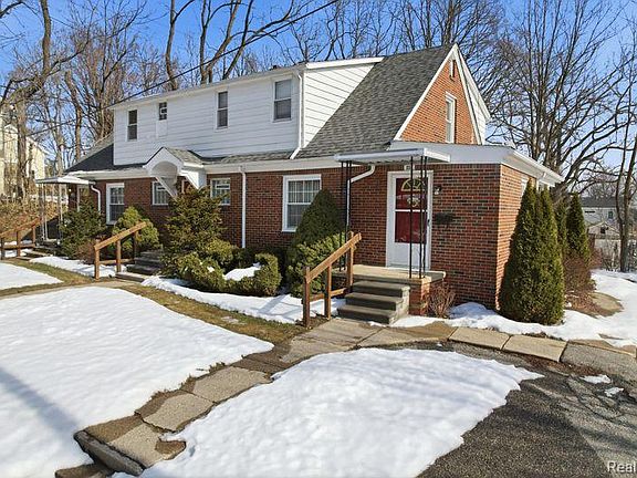 3rd image of 224 Chandler St