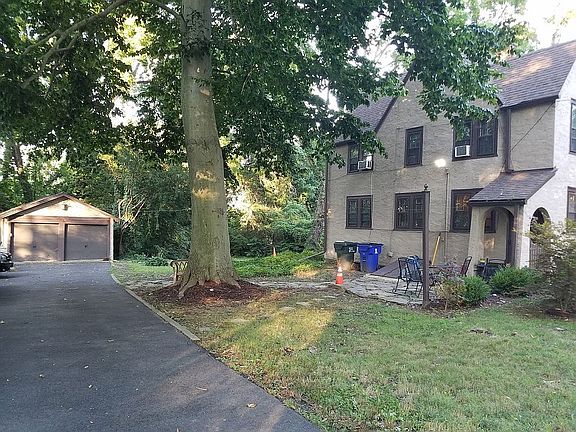 3rd image of 5 Myrtle Ave