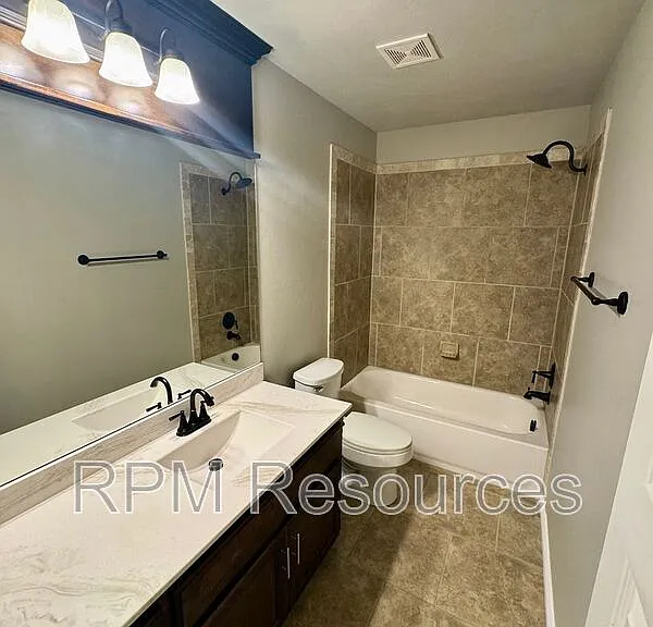 6705 NW 159th St — Photo 15