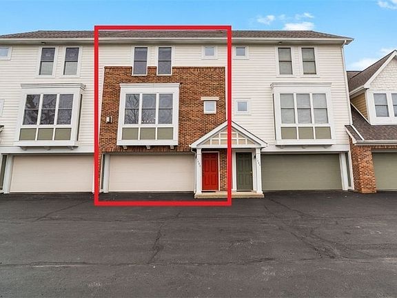 2nd image of 1481 Huntington Ln