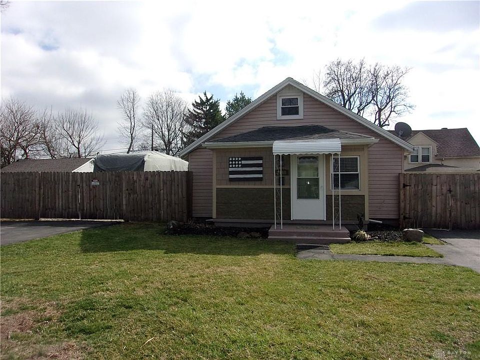1st image of 2140 Blake Ave