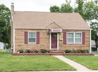 16 Schiverea Ave, Freehold, NJ 07728