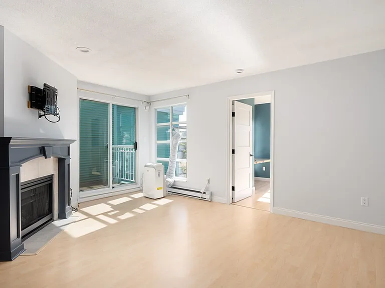 8989 Hudson St #409 — Photo 7