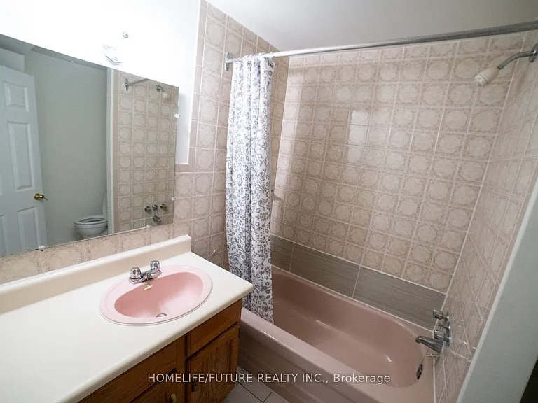 20 Gaslight Cres #BASEMENT — Photo 6