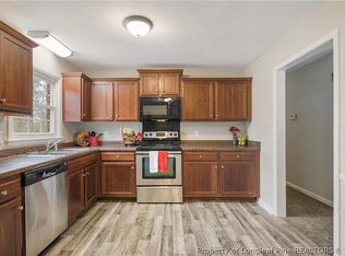 128 Brewster Dr, Fayetteville, NC 28303