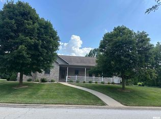 4004 Abbey Rdg, Quincy, IL 62305