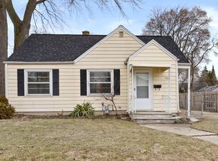 4016 60th St, Kenosha, WI 53144