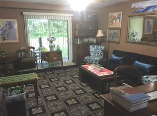 9 Cypress Ct, Selden, NY 11784