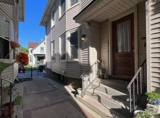 430 Cantwell Ct #3, Madison, WI 53703