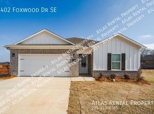 4402 Foxwood Dr, Decatur, AL 35603