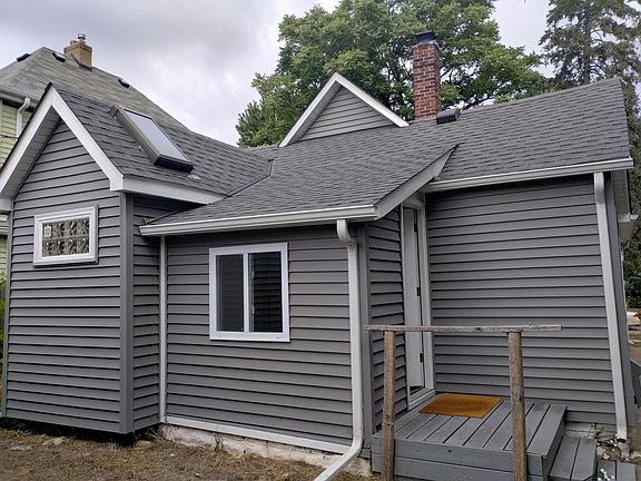 3rd image of 652 Watson Ave