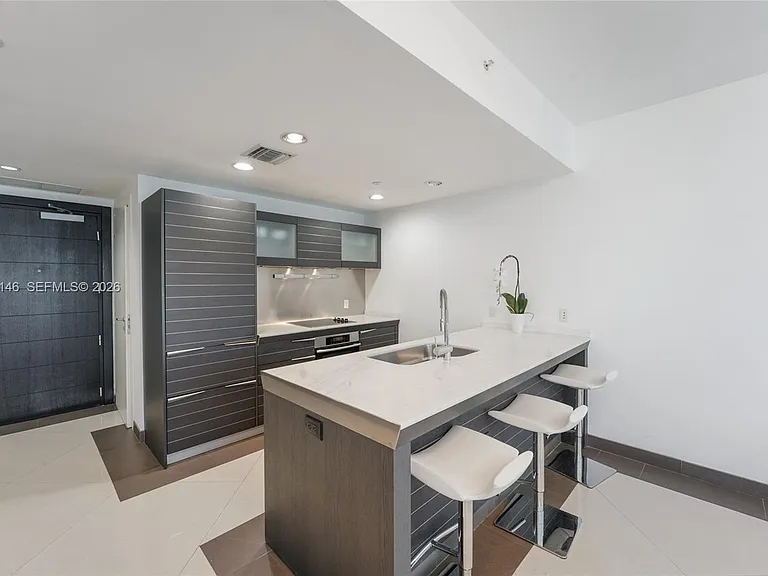 200 Biscayne Boulevard Way #3613 — Photo 4