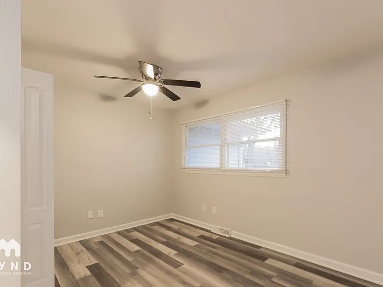 2916 Dunsinane Ct — Photo 10
