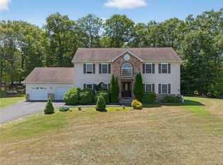 108 Peace Falls Rd, East Stroudsburg, PA 18302