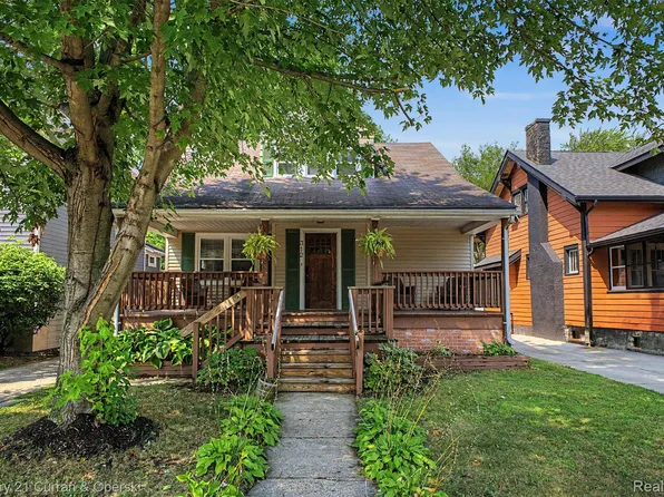 312 S Pleasant St, Royal Oak, MI 48067
