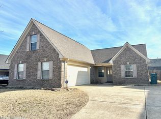 5764 Deer Ridge Dr, Southaven, MS 38672