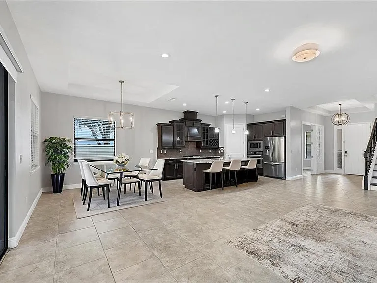 6104 Champions Row St — Photo 21