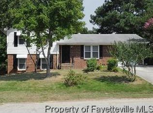 1325 Chilton Dr, Fayetteville, NC 28314