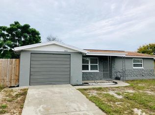9021 Chantilly Ln, Port Richey, FL 34668