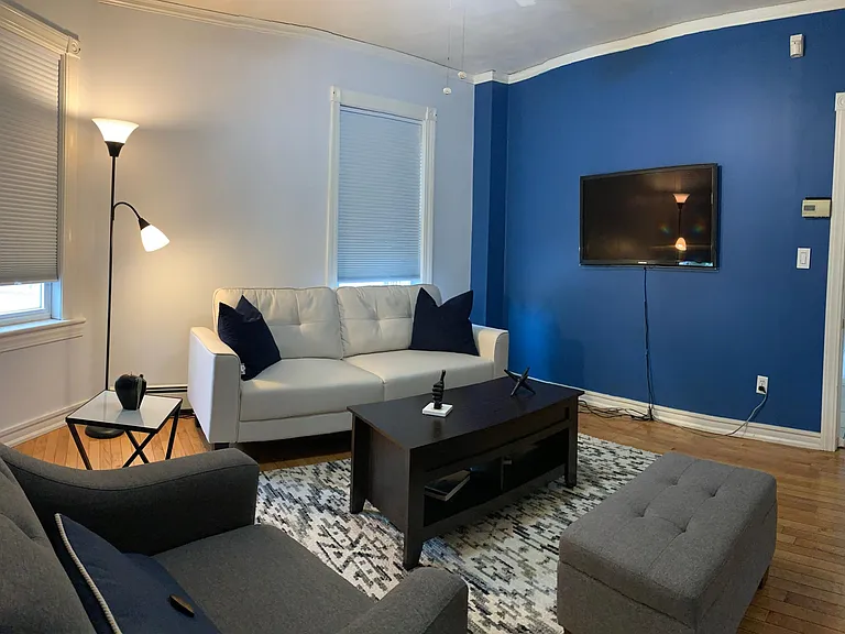 1302 Smith St — Photo 8