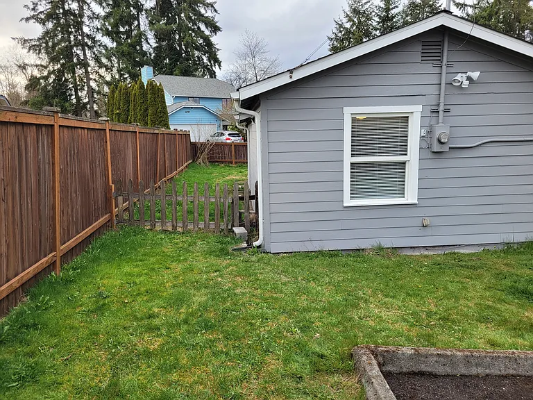 26 E Marilyn Ave #B — Photo 14