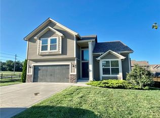 1014 Eve Orchid Dr, Greenwood, MO 64034