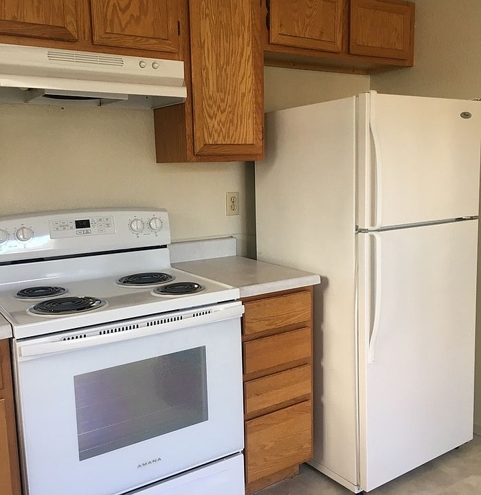 1st image of 3907 Pheasant Dr Unit 1