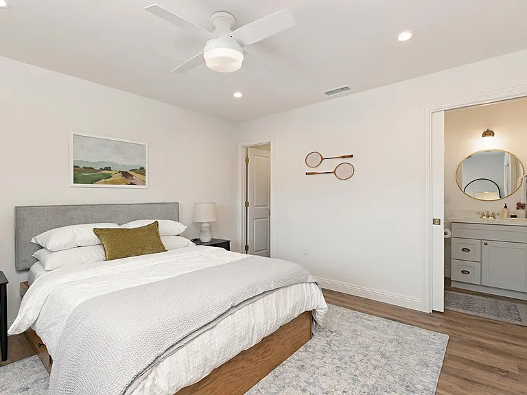 2056 Julian Ave — Photo 19