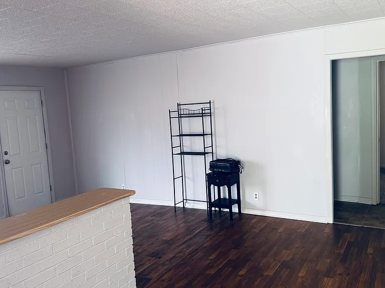 880 W Verdine St — Photo 22