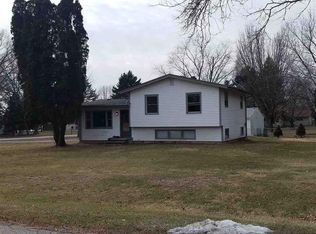 1361 Randall Dr, Rockford, IL 61108