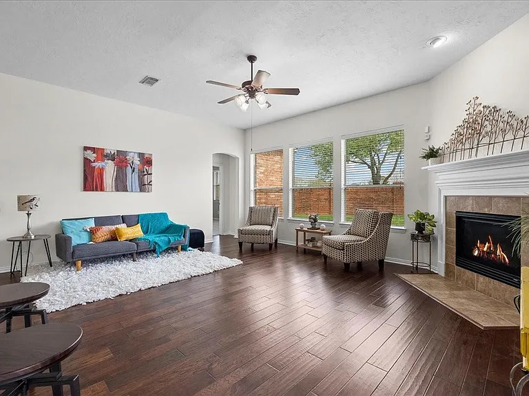 2120 Red Timber Ct — Photo 9