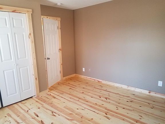 3rd image of 16820 17th St S