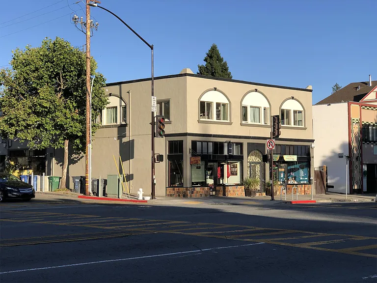 2803 Telegraph Ave — Photo 43